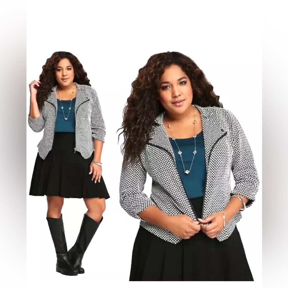 Torrid Zip Up Knit Jacket Black And White Checkered Squares houndstooth Size 3